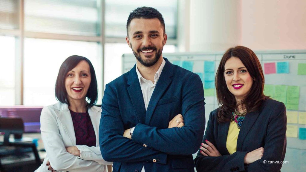 tugas sales marketing