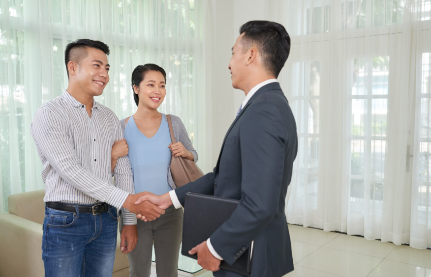 Cara monitoring sales lapangan tanpa micromanagement